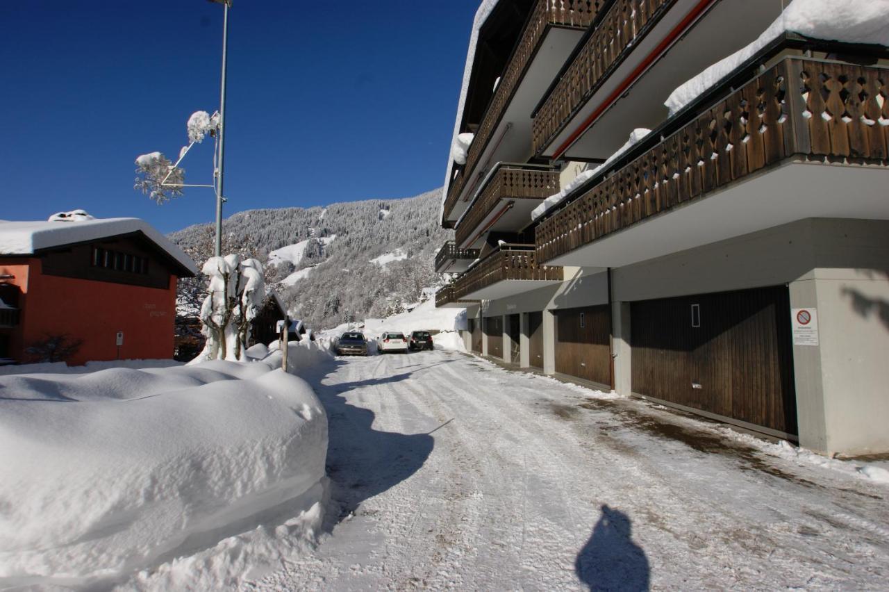 Haus Euphrasia Apartamento Klosters-Serneus Exterior foto