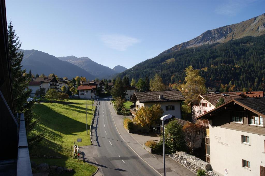 Haus Euphrasia Klosters-Serneus Exterior foto